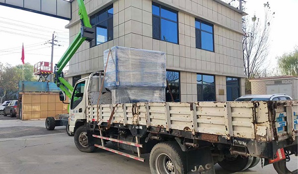 Aerial Work Platform Exported to Vancouver Has Been Successfully Delivered to Local Customer