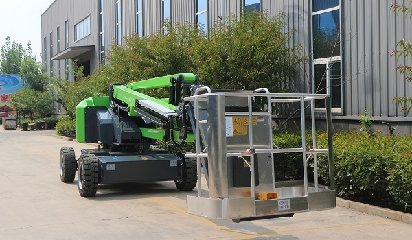 Multiple models of electric articulated boom lifts shipped to the Middle East
