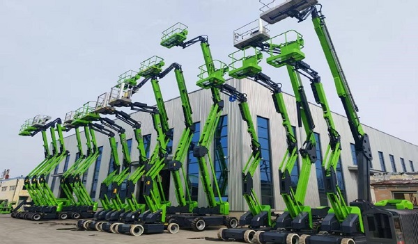 What’s the Difference Between Boom Lifts & Scissor Lifts?
