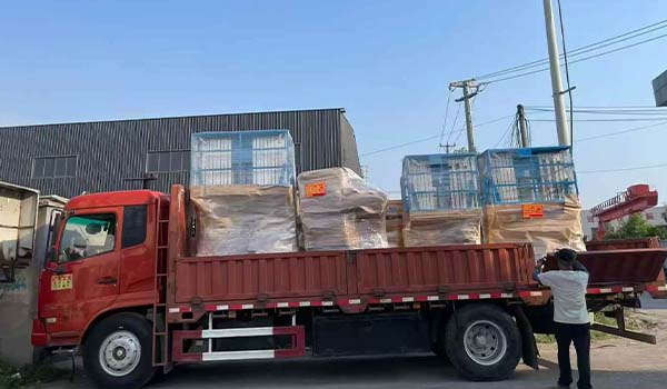 12m Double-Mast Aluminum Lift Shipment Case to Algeria
