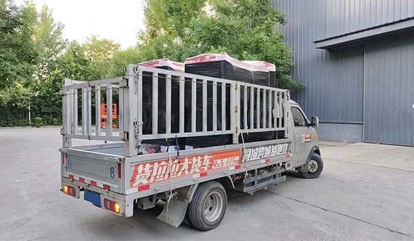 Shipment Update! 2 units 8m self‑propelled scissor lifts are on the way to Kazakhstan!